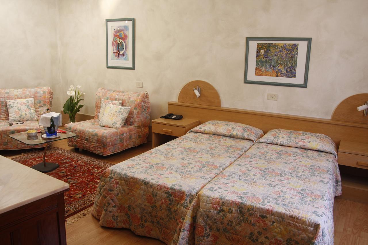 Hotel Centro Torre Pellice Zewnętrze zdjęcie