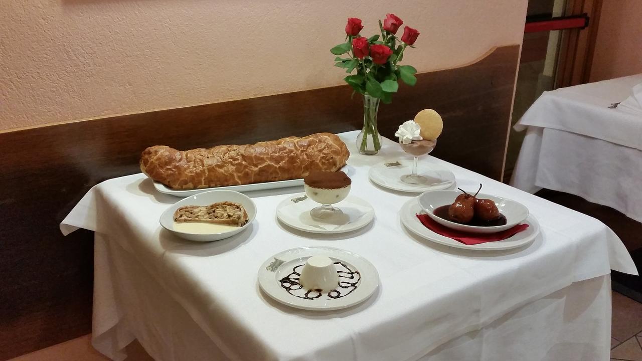 Hotel Centro Torre Pellice Zewnętrze zdjęcie