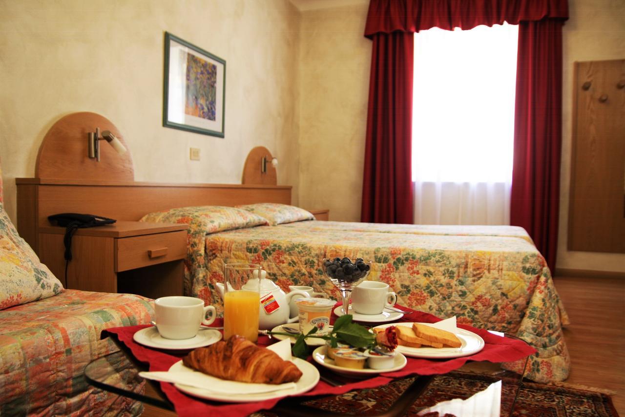 Hotel Centro Torre Pellice Zewnętrze zdjęcie