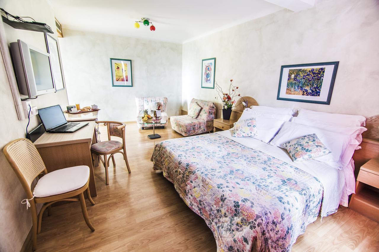 Hotel Centro Torre Pellice Zewnętrze zdjęcie