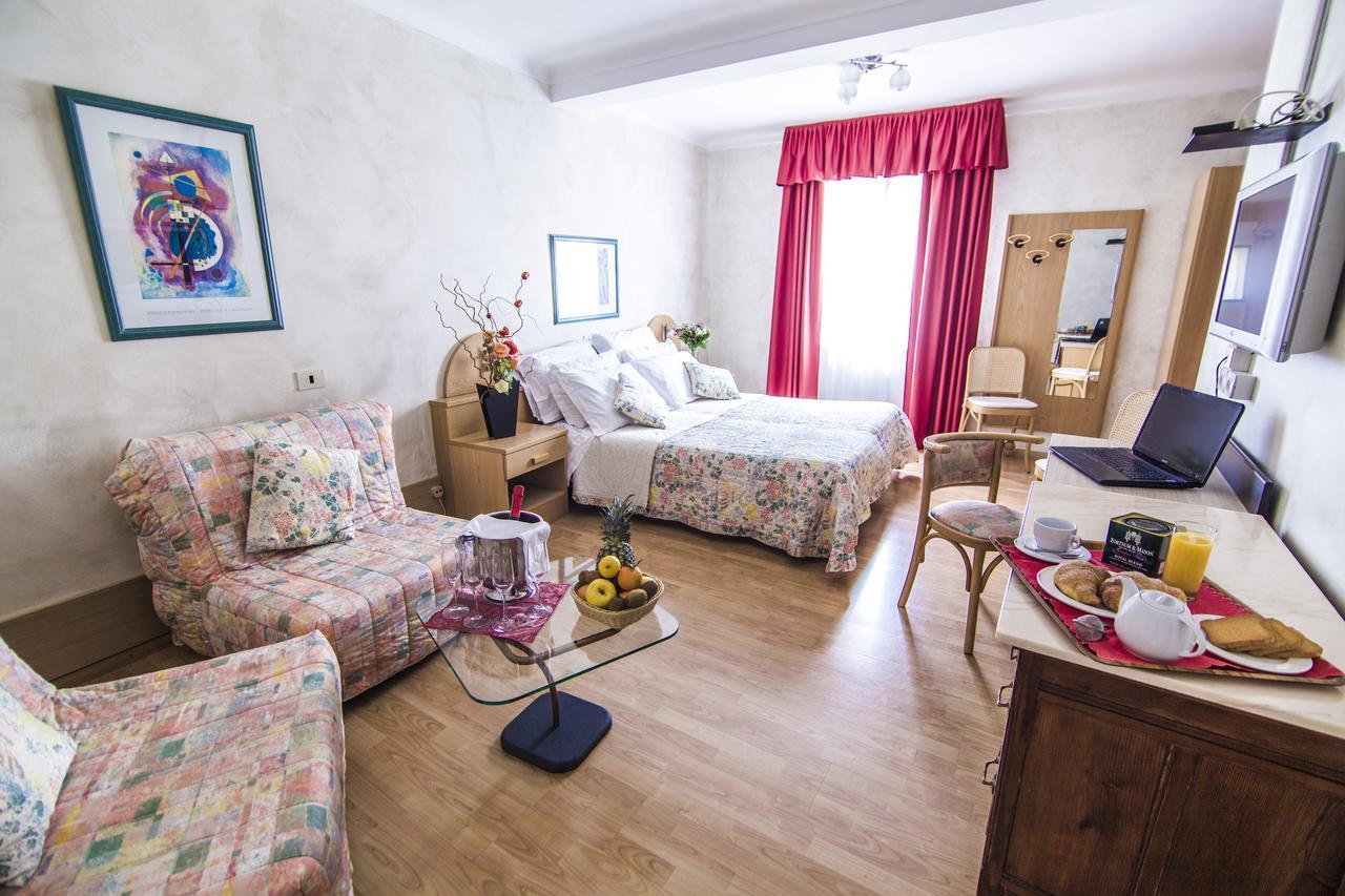 Hotel Centro Torre Pellice Zewnętrze zdjęcie